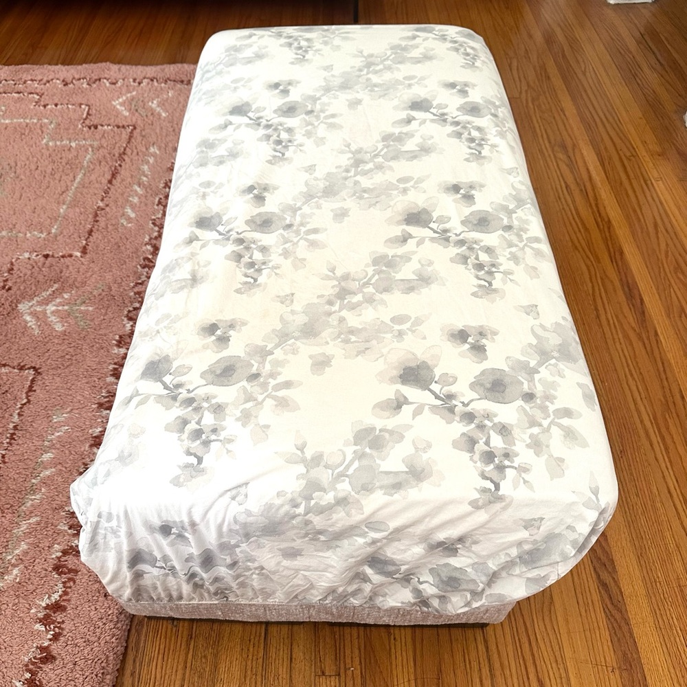 Pottery Barn Kids Crib Floral Fitted Sheet - Picture 6 of 6